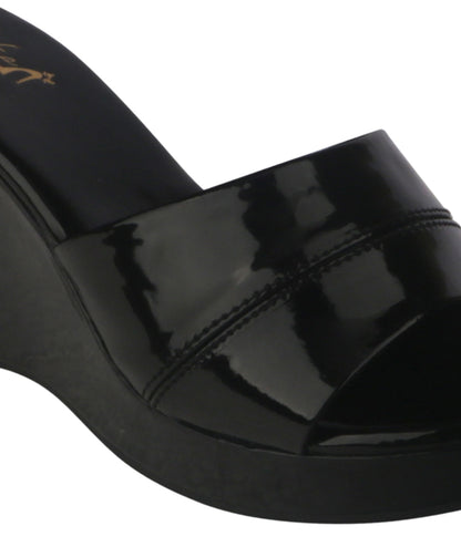 Summer Wedges - Black