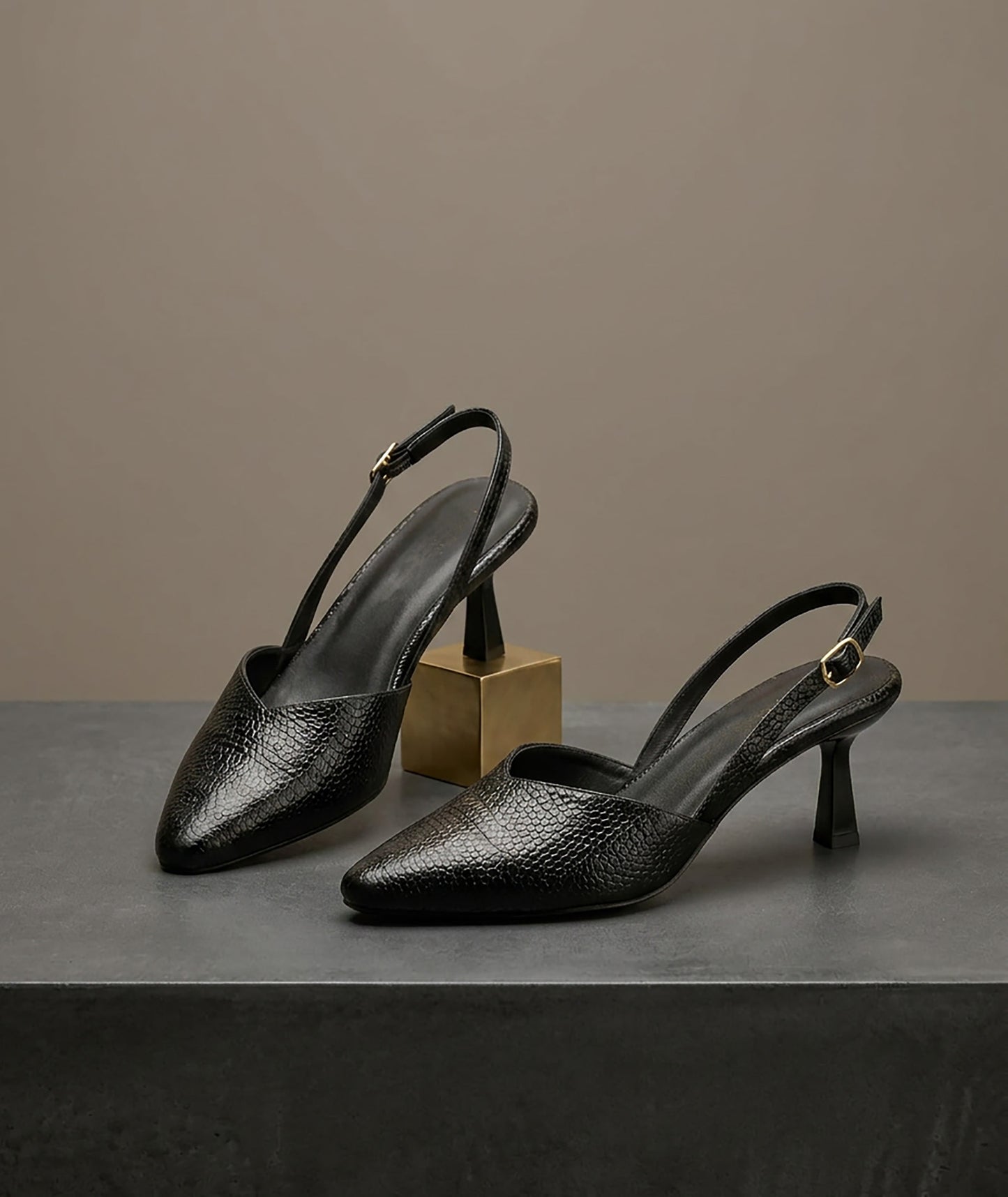 Bee Heels - Black
