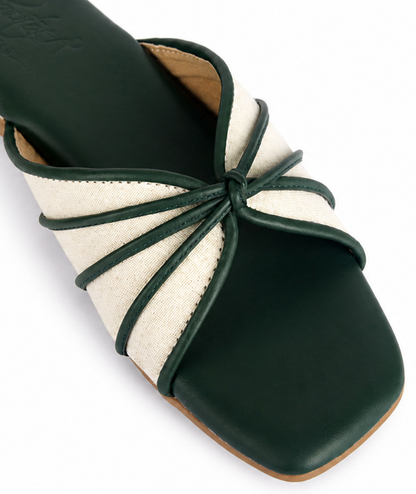 Lola Flats - Canvas